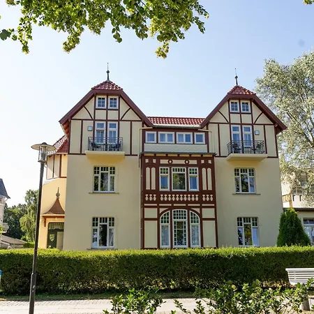 Aparthotel Haus Am In Direkter Strandlage, Mit Meer- Oder Gartenblick, Teils Balkon & Fruehstueck Zubuchbar In Historischer 4*