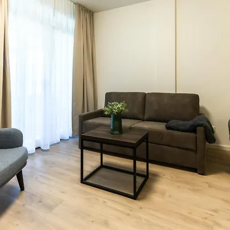 Haus Am In Direkter Strandlage, Mit Meer- Oder Gartenblick, Teils Balkon & Fruehstueck Zubuchbar In Historischer