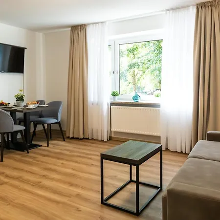 Haus Am In Direkter Strandlage, Mit Meer- Oder Gartenblick, Teils Balkon & Fruehstueck Zubuchbar In Historischer 4* Ostseebad Kühlungsborn