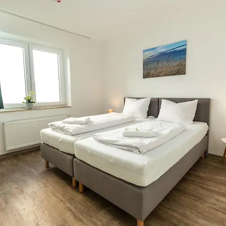 Haus Am In Direkter Strandlage, Mit Meer- Oder Gartenblick, Teils Balkon & Fruehstueck Zubuchbar In Historischer Aparthotel 4*