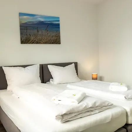 Aparthotel Haus Am In Direkter Strandlage, Mit Meer- Oder Gartenblick, Teils Balkon & Fruehstueck Zubuchbar In Historischer